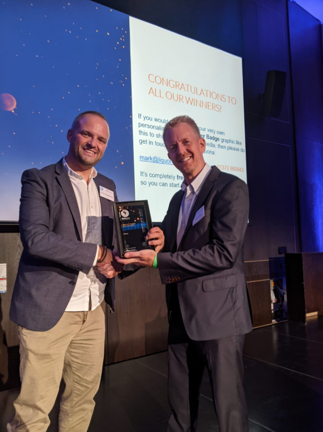James Jemmett-Page accepts Cantarus award at memcom 2021